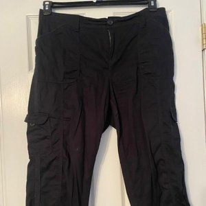 Style & Co Black Cropped Cargo Pants